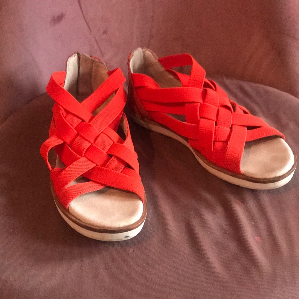 Puma neon orange sandals / size 8
